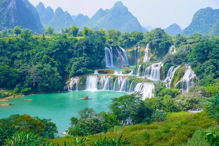 Vietnam Sightseen view